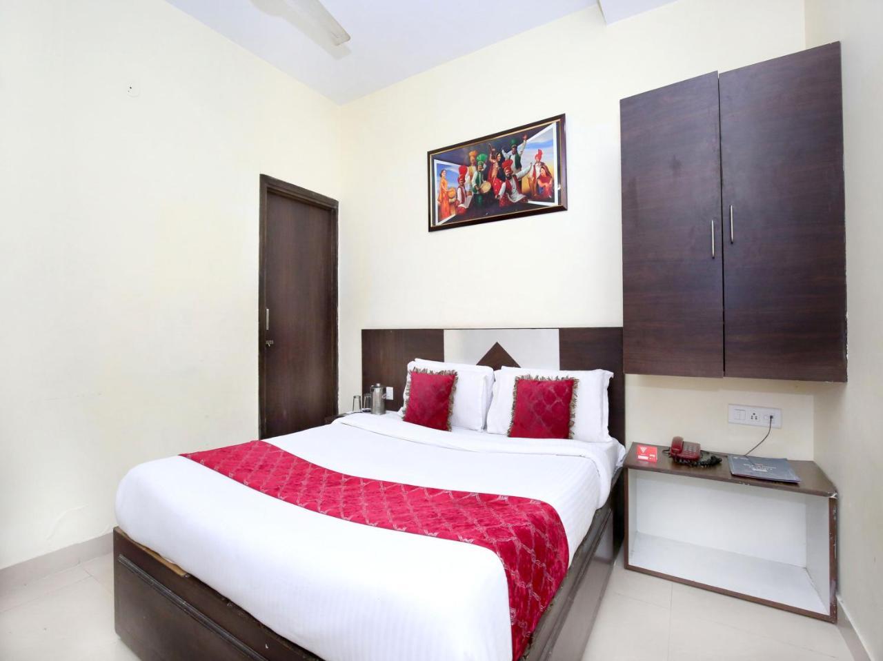 Fabhotel Star Metro Inn Амритсар Экстерьер фото